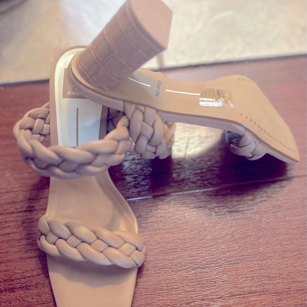 Size 8 Dolce Vita